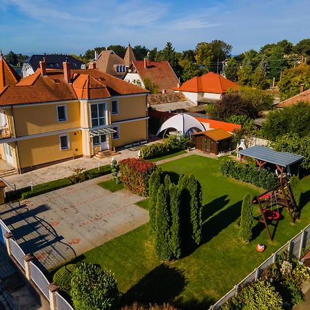 Korponyi Villa Siofok Exterior photo